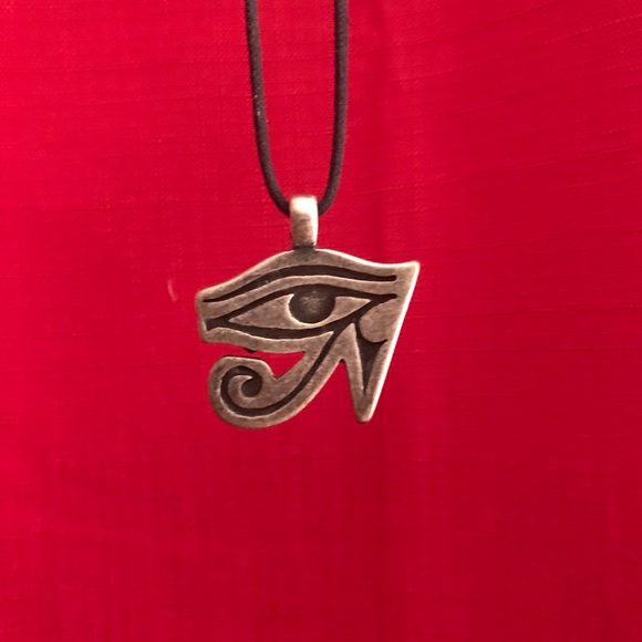 EYE OF HORUS NECKLACE WITH CORD - Picture 1 of 2